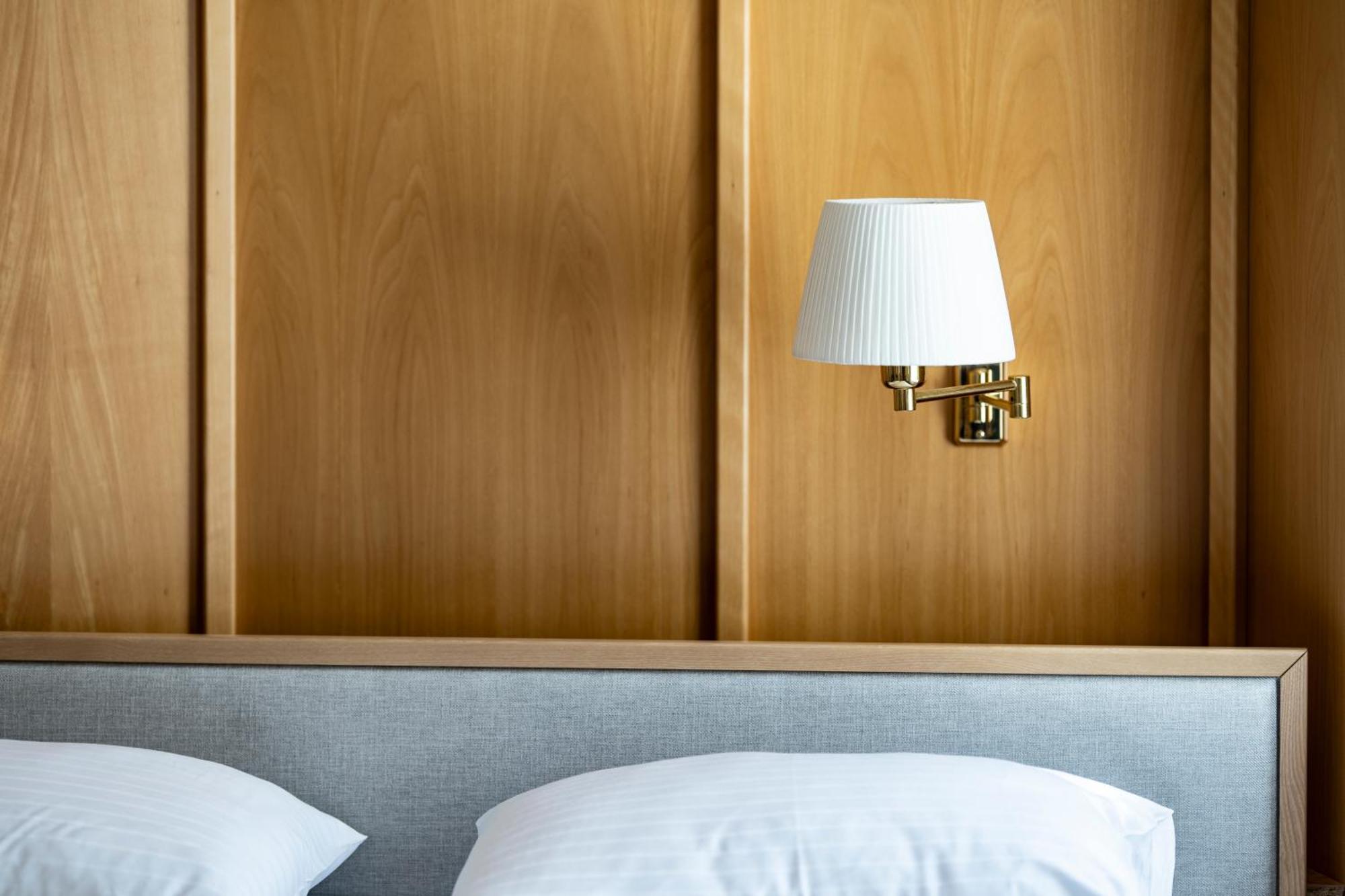 Double Room,1646337915:JPEG